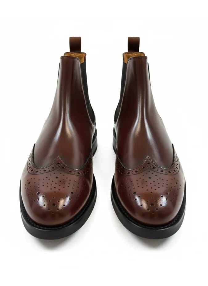 Bota Chelsea Pele Polida Castanho com Picotado| JOHN TWEED TAILORED