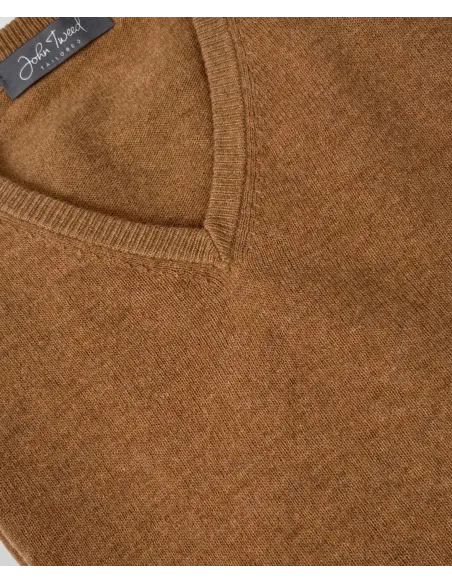 Jersey Cuello V de Lana Camel | JOHN TWEED