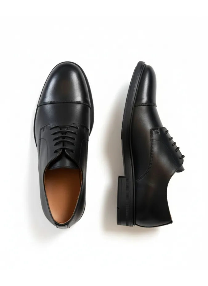 Oxford Shoe with Rubber Sole in Black| JOHN TWEED TAILORED