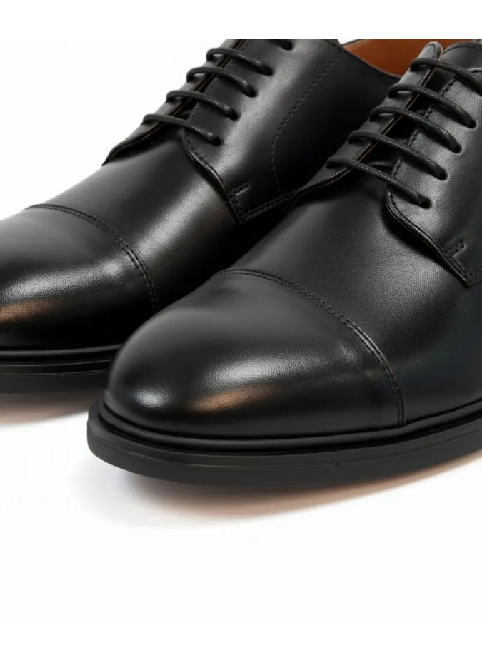 Oxford Shoe with Rubber Sole in Black| JOHN TWEED TAILORED