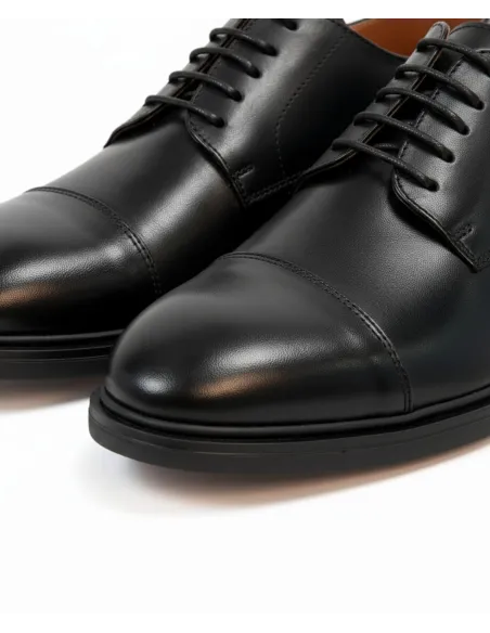 Oxford Shoe with Rubber Sole in Black| JOHN TWEED TAILORED