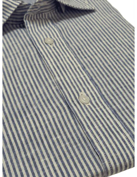 Camisa de lino de raya azul oscura