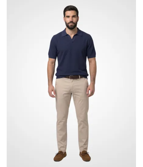 Polo de punto azul marino