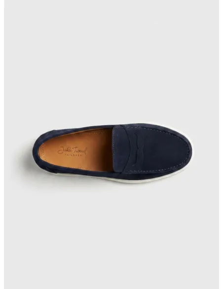 Camel loafer with blue sole