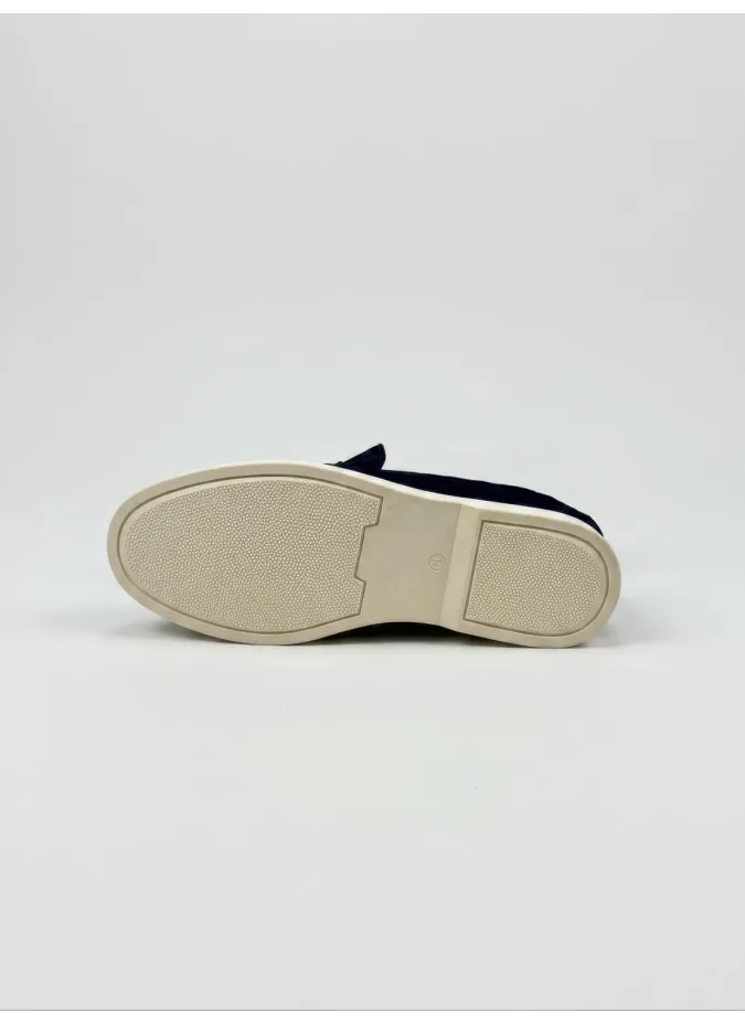Camel loafer with blue sole