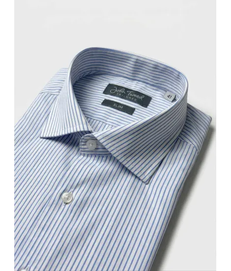 Camisa Clásica Blanca con Rayas 2