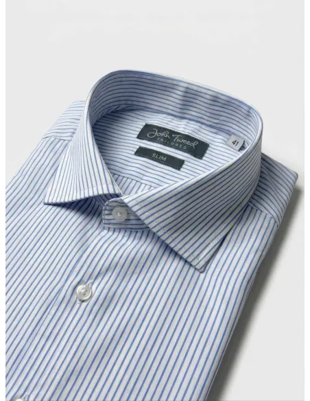 Camisa Clássica Branca com Risca